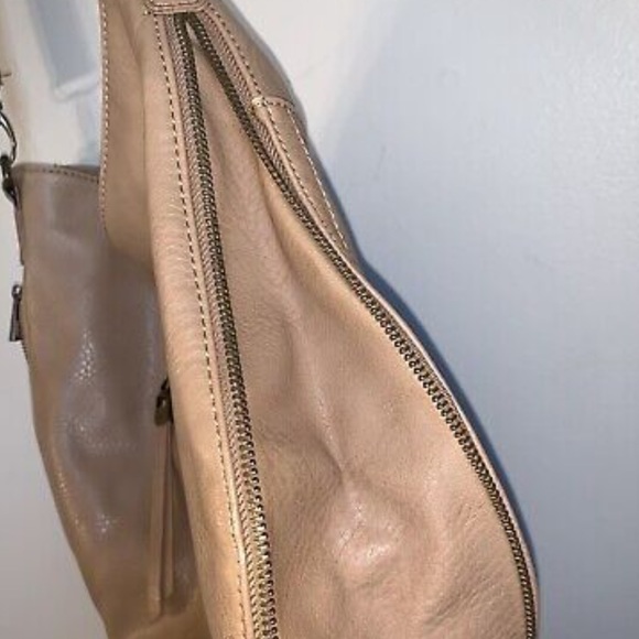 Big Buddha Baxter Slouch Hobo Bag Purse Vegan Leather Studs Boho Tan Large - Picture 4 of 8